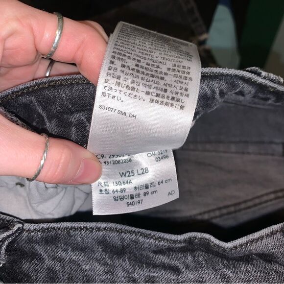 501 Levi Black Skinny Jeans Size 25 - Picture 3 of 9